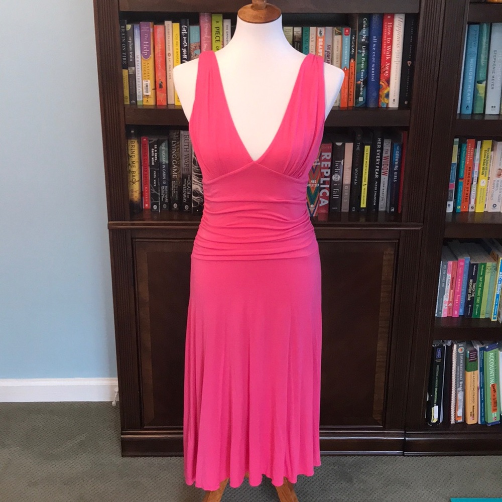 EUC size Medium BCBG MAX AZRIA pink v neck dress